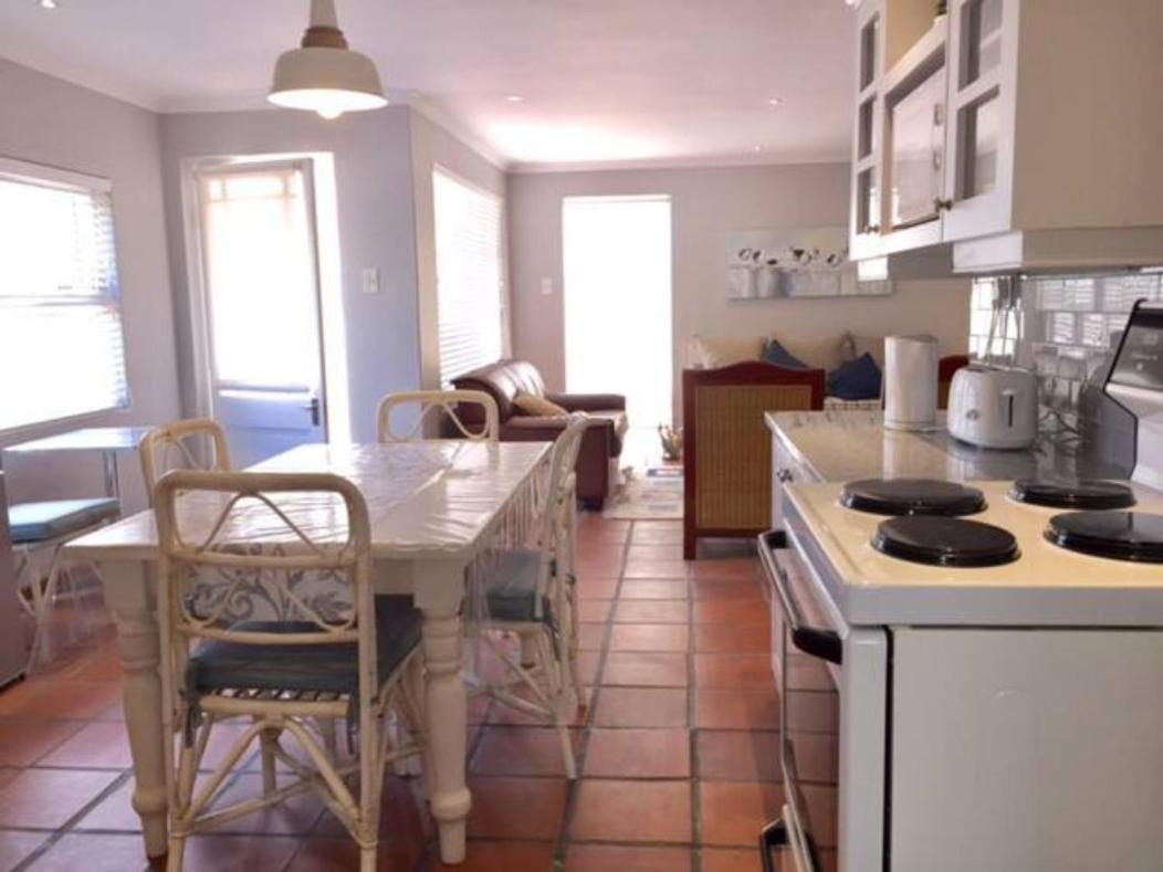 Meerhuis Cottage Langebaan Exterior photo